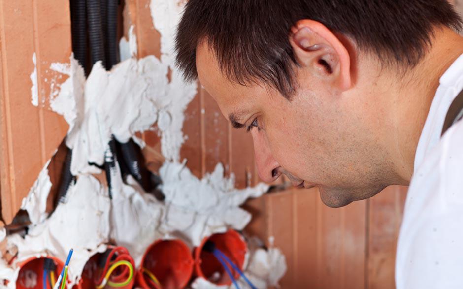 cherche électricien pas cher Paris